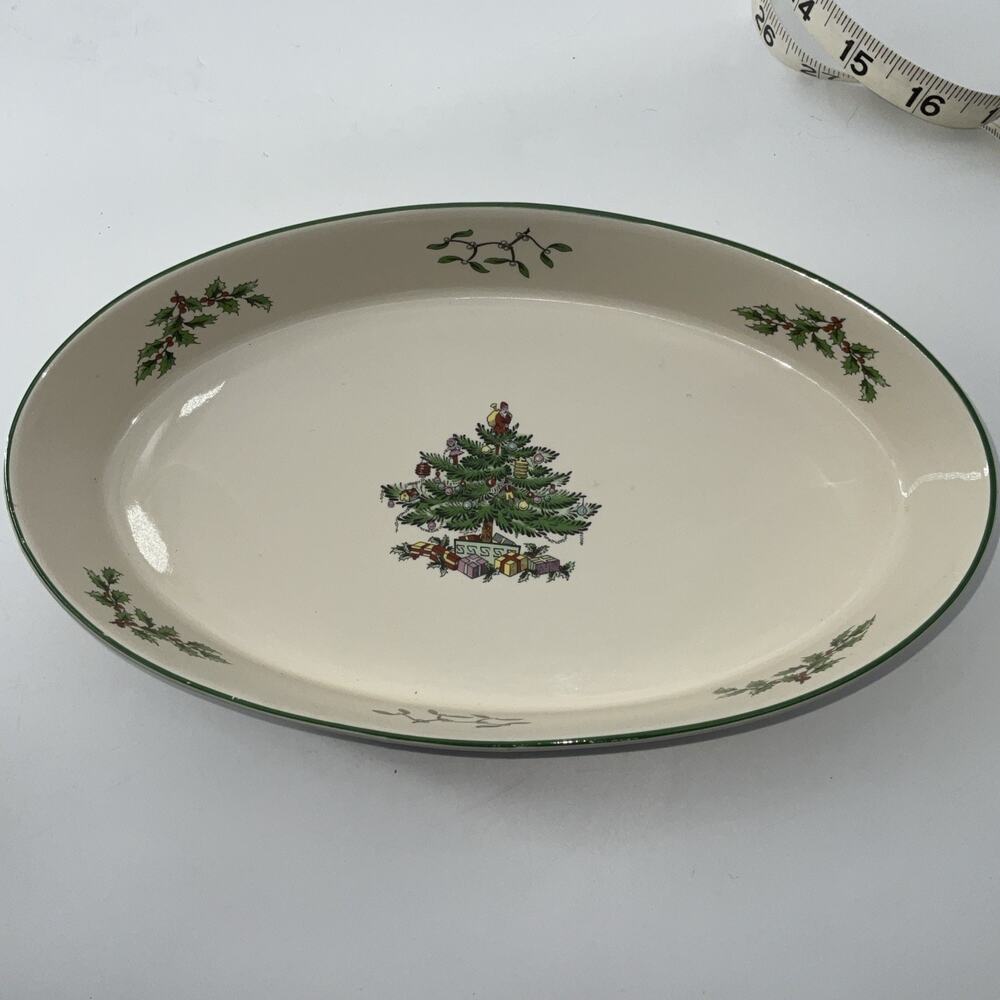 Spode Christmas Tree Oval Serving Bowl 10 7/8" x 6 1/2" x 1 3/4"